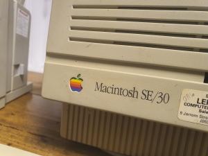 Apple Macintosh SE/30 - picture 2