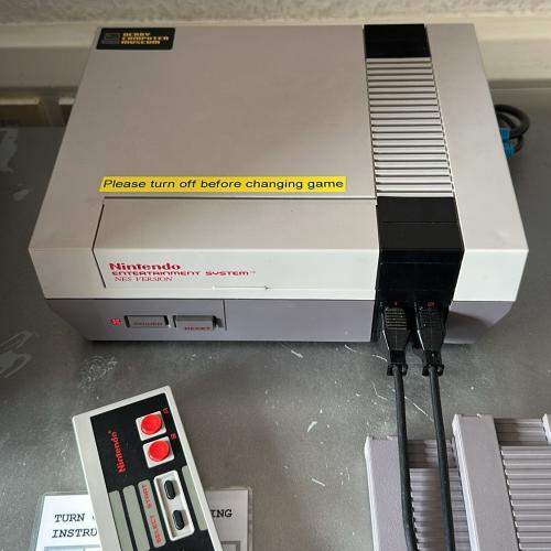 Nintendo Entertainment System (NES)