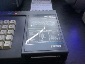 Amstrad  CPC6128 - picture 2