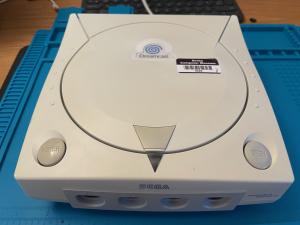 SEGA Dreamcast (PAL) - picture 2