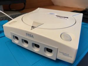 SEGA Dreamcast (PAL) - picture 8