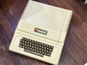 Apple II Europlus - picture 1